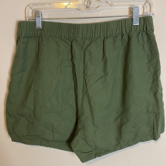 Madewell green pull on cotton shorts with pockets size Medium - Picture 4 of 6